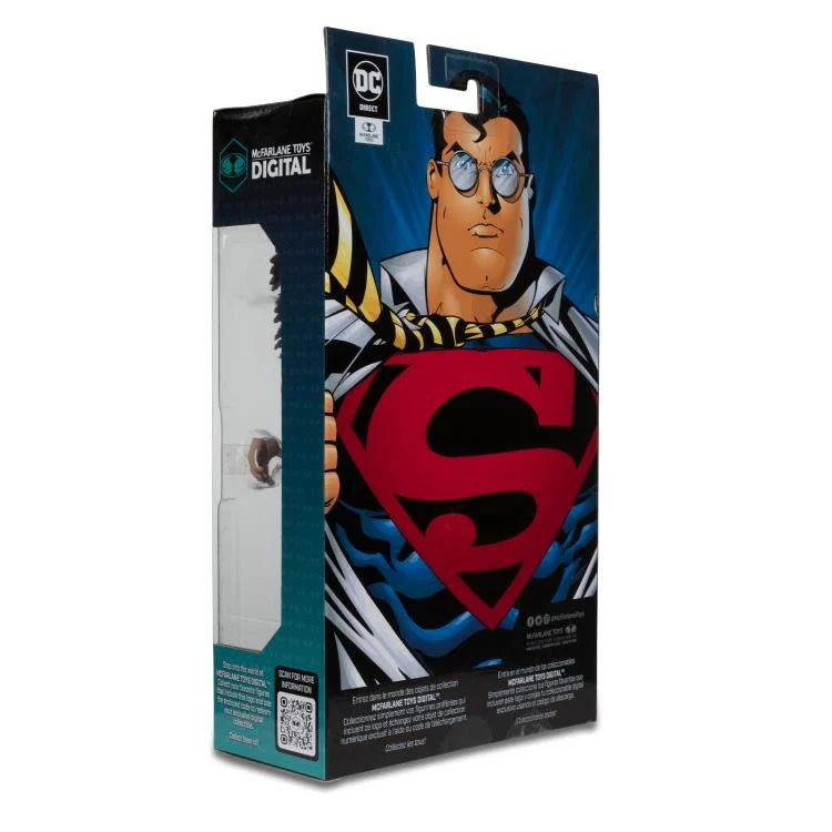 Superman: Our Worlds at War Superman 7" Action Figure (With Digital Code)