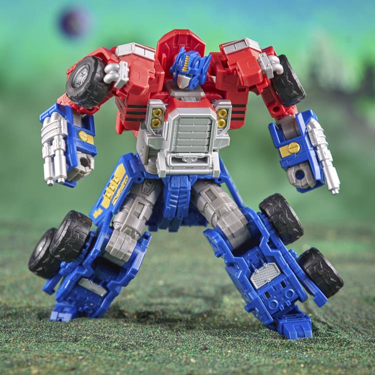 Transformers: Legacy Evolution Commander Armada Universe Optimus Prime